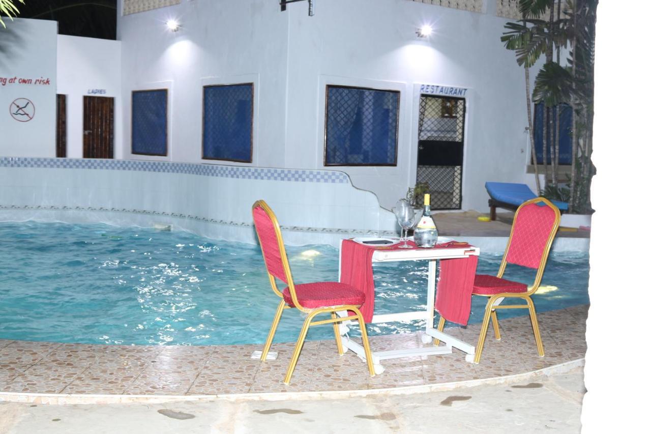Room In Guest Room - A Wonderful Beach Property In Diani Beach Kenyaa Dream Holiday Place Mombasa Exterior photo