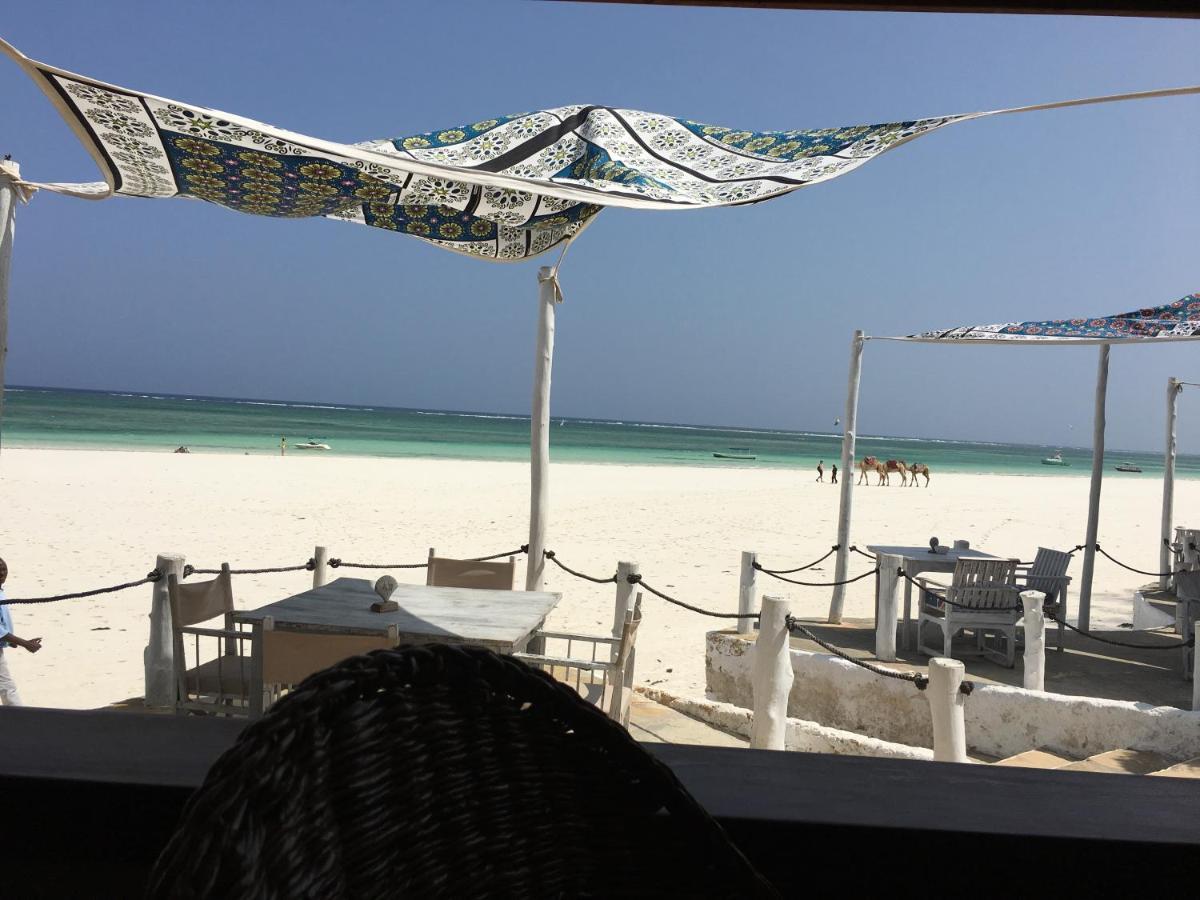 Room In Guest Room - A Wonderful Beach Property In Diani Beach Kenyaa Dream Holiday Place Mombasa Exterior photo